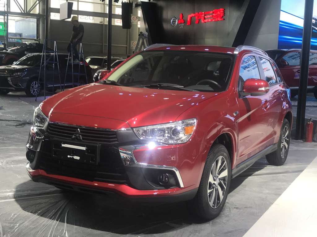 2017成都车展探馆新款广汽三菱劲炫asx