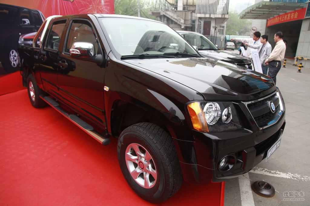 恒天汽车途腾皮卡上市发布会