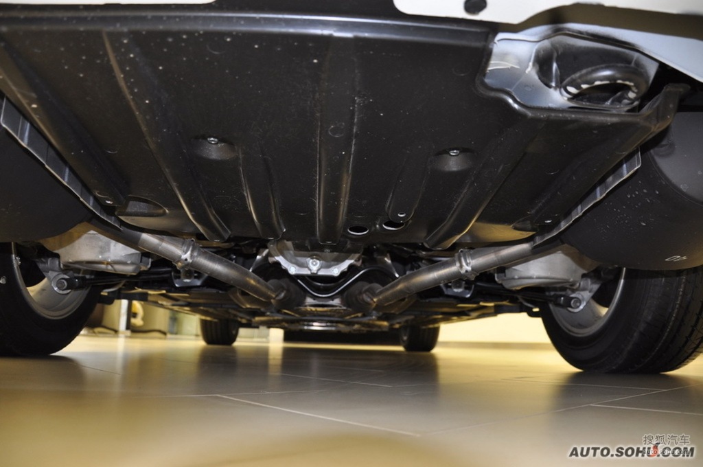 英菲尼迪g级2010款2.