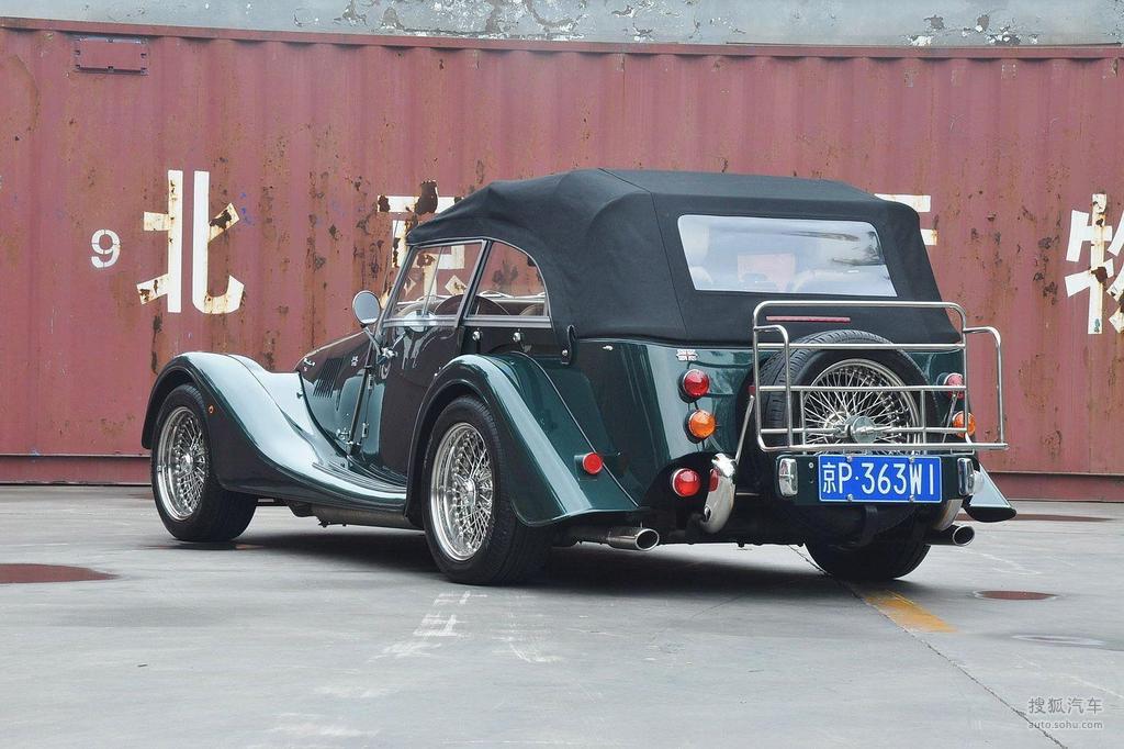 4/4是摩根公司第一款4轮汽车,并传奇般的生产到现在.
