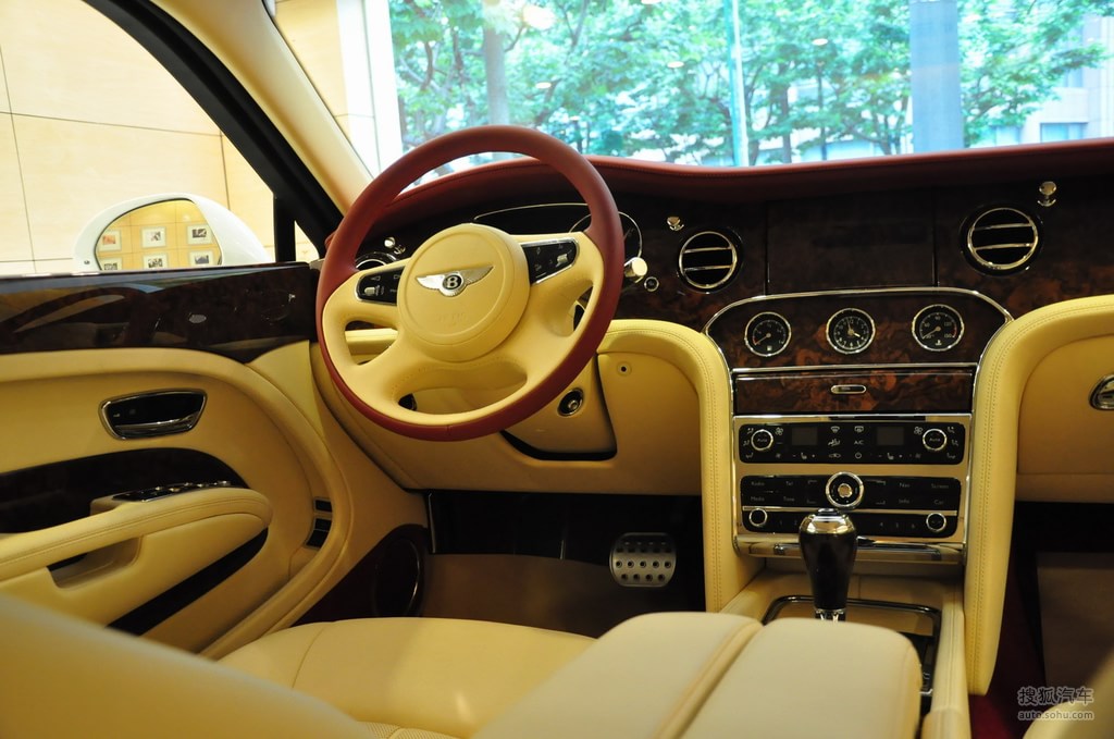 宾利慕尚2011款6.