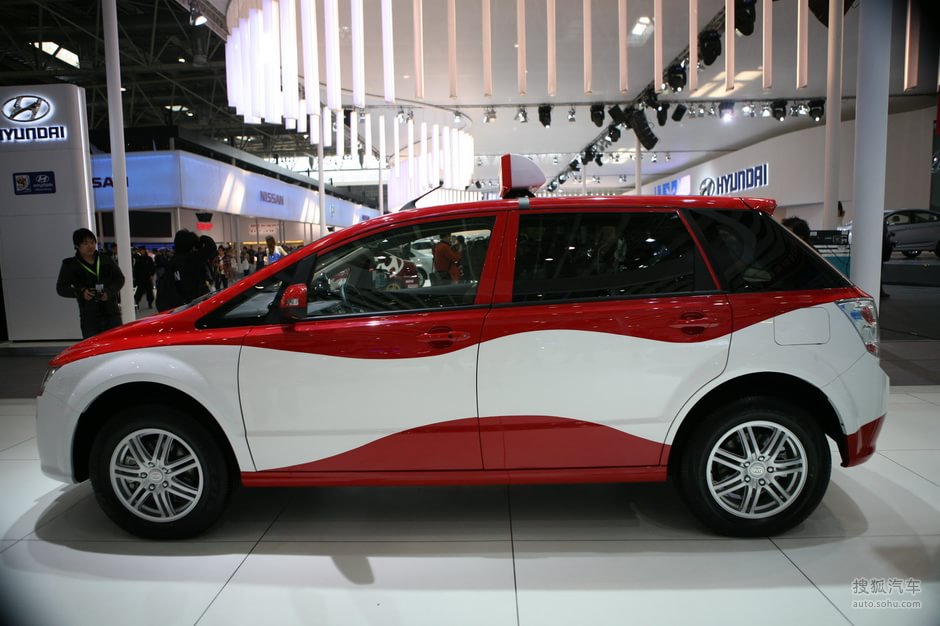 比亚迪e6先行者