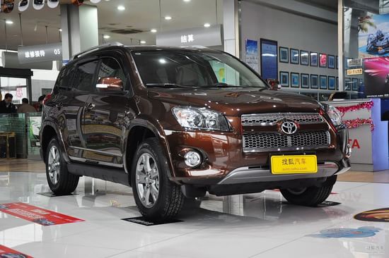 2013款豐田rav4新車主打25l四缸發動機