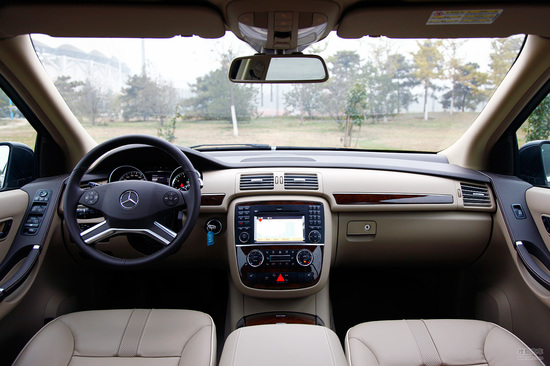 无锡奔驰r350优惠8万送终身免费保养