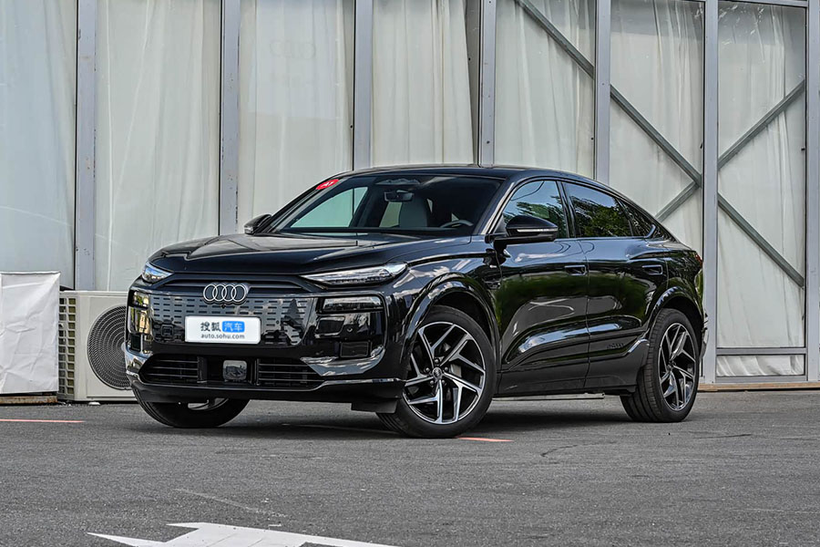 奥迪Q6L Sportback e-tron