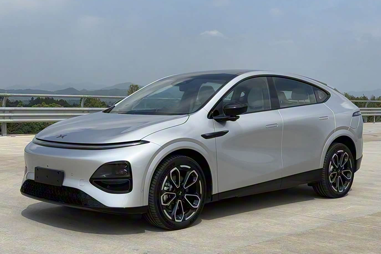 小鹏汽车G6 增程版